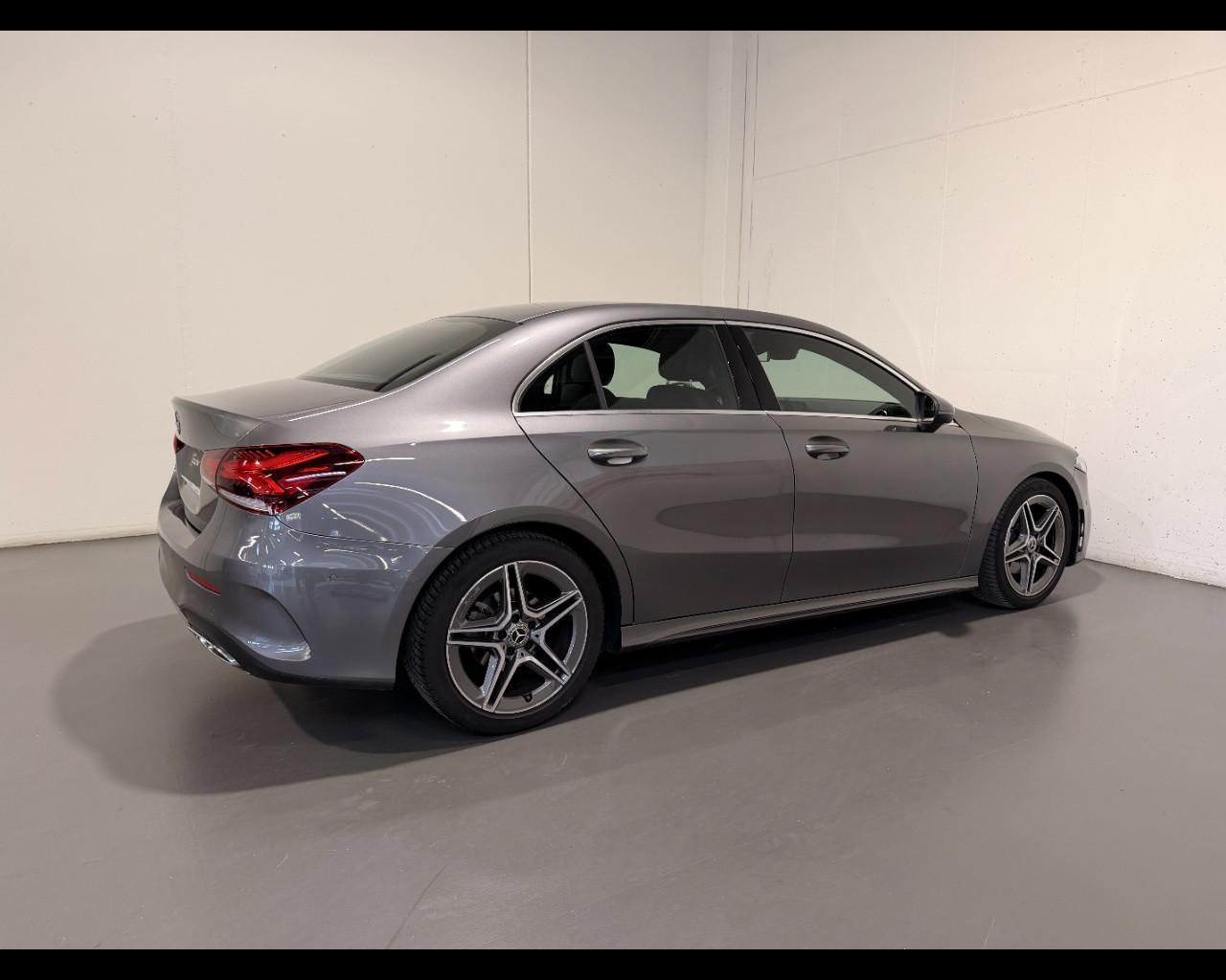 Mercedes-Benz A 180 D PREMIUM AUTO