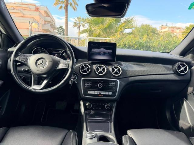 MERCEDES-BENZ GLA 200 d Automatic 4Matic Premium