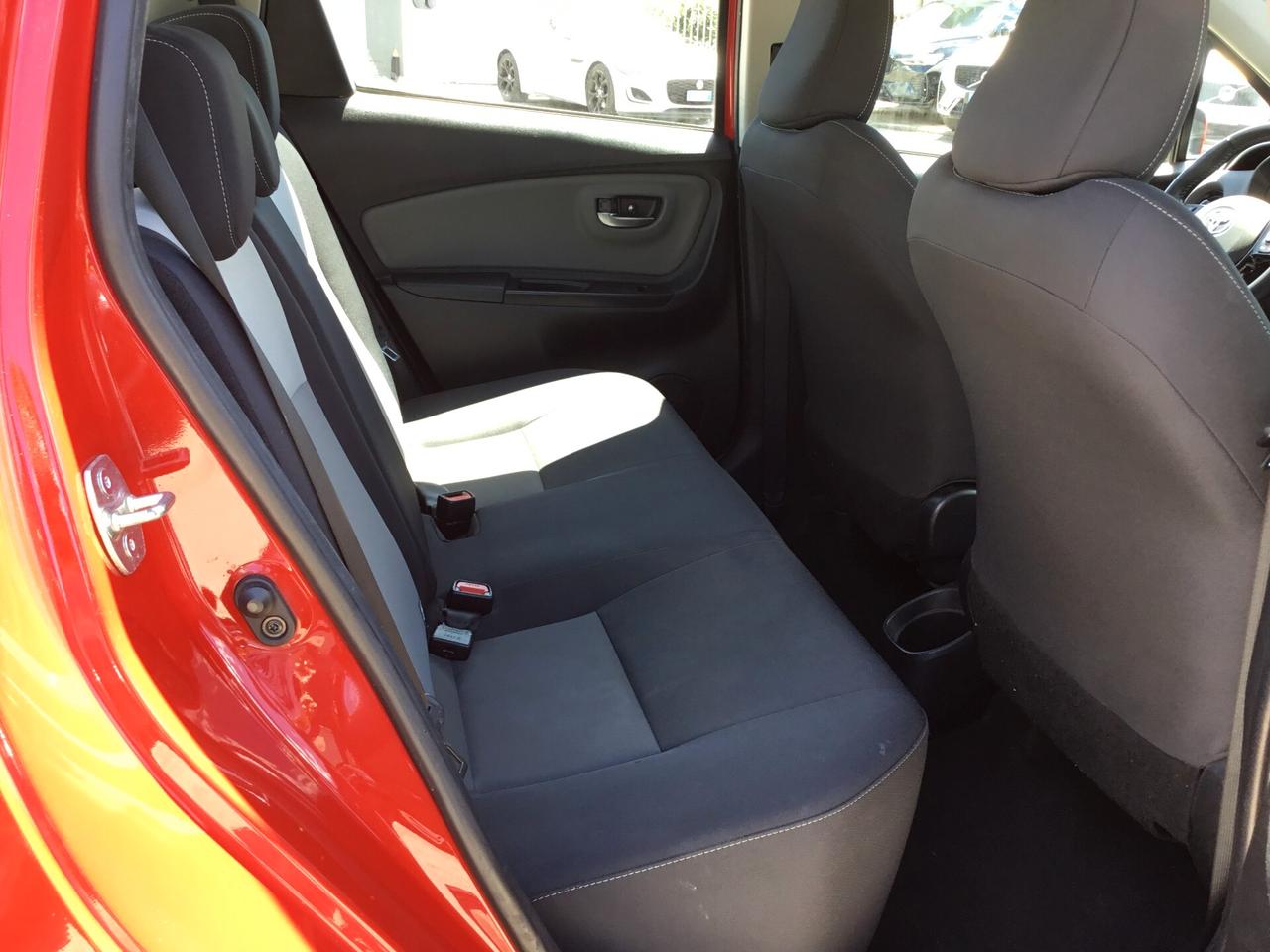 Toyota Yaris 1.0 5 porte Active