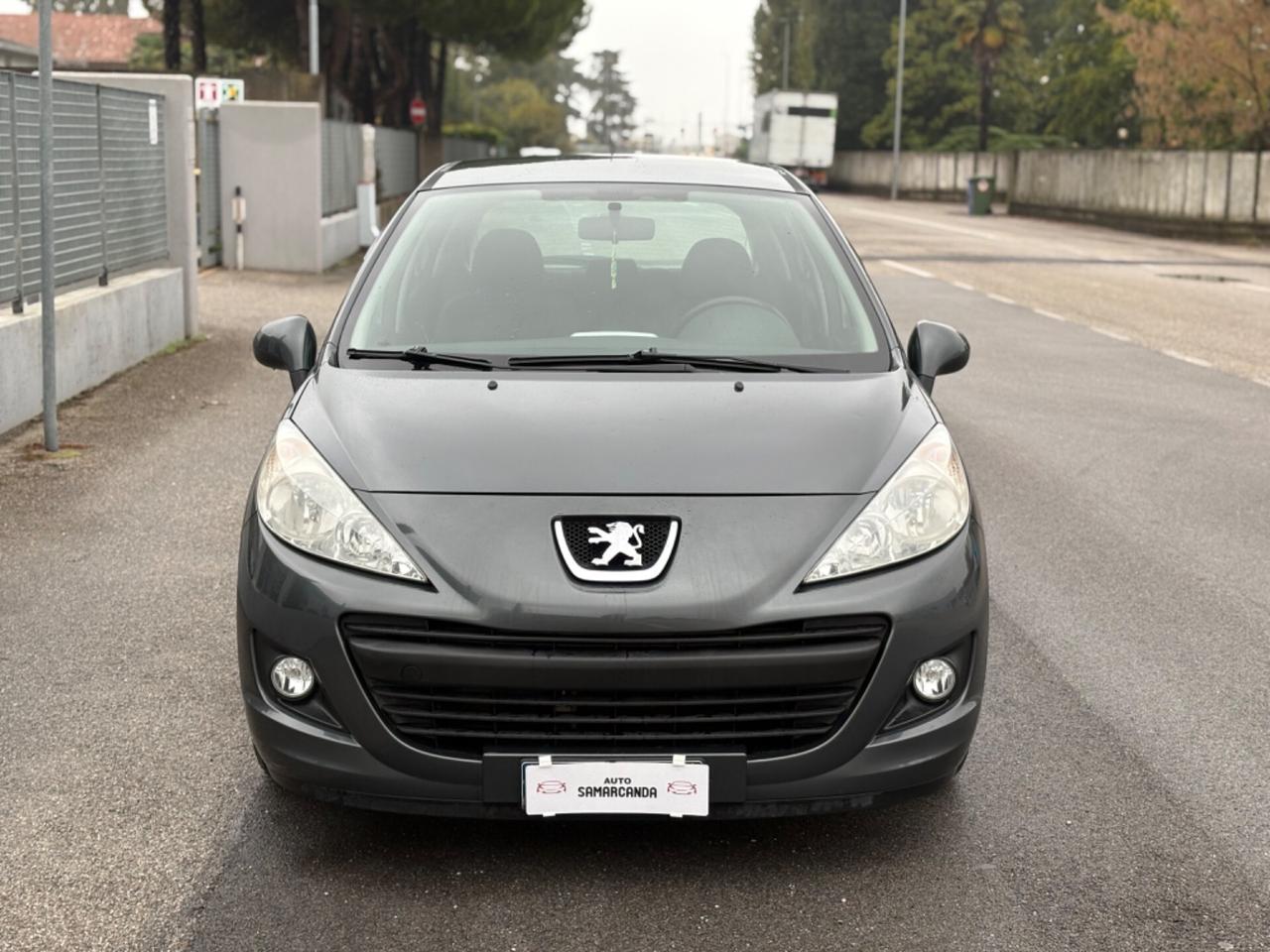 Peugeot 207 Plus 1.4 8V 75CV 5p. ECO GPL
