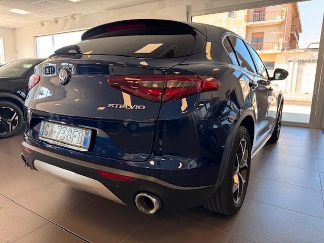 Alfa Romeo Stelvio 2.2 Turbodiesel 190 CV AT8 Q4 Executive