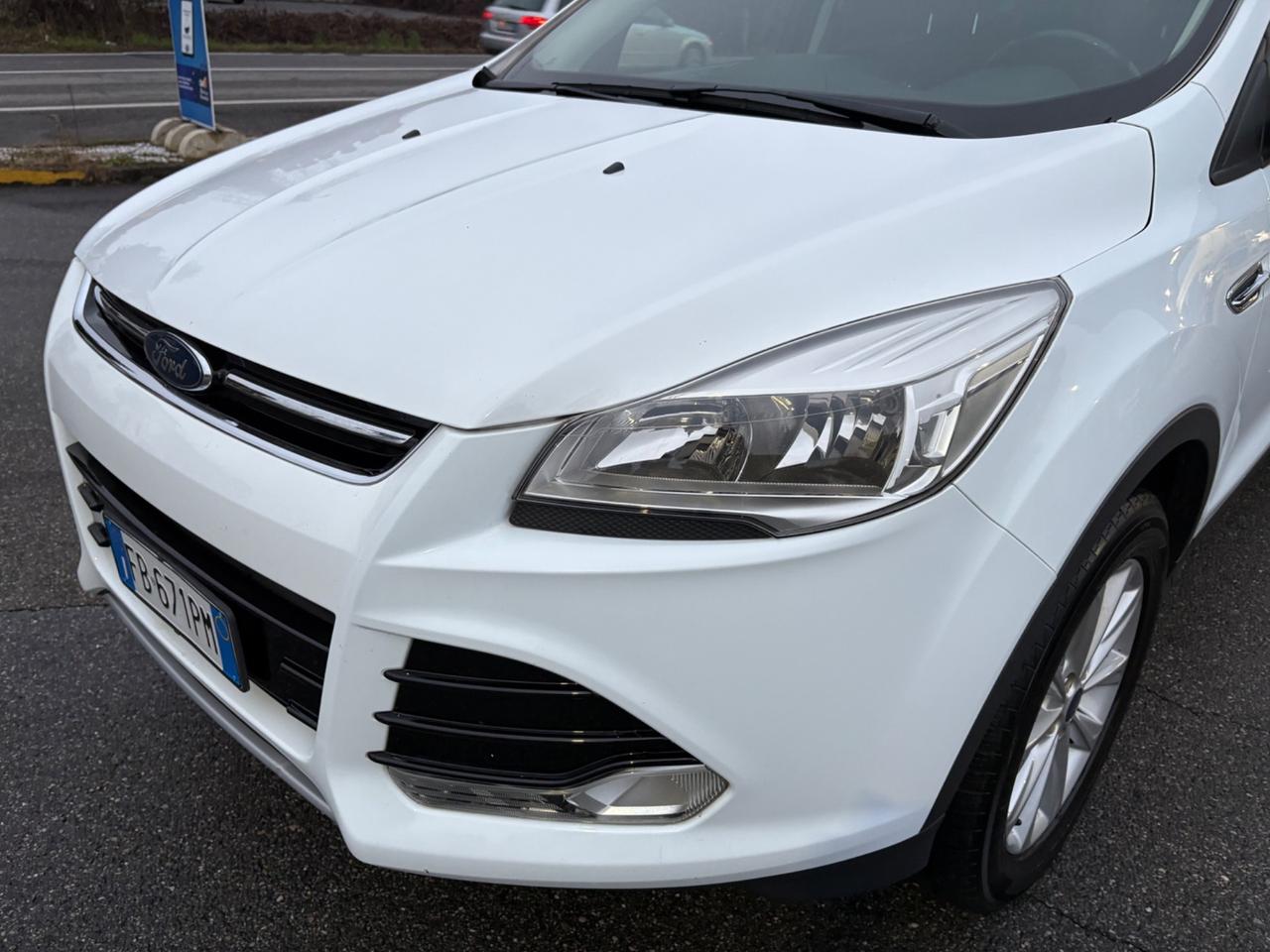 Ford Kuga 2.0 TDCI 150 CV S&S 4WD Powershift Titanium