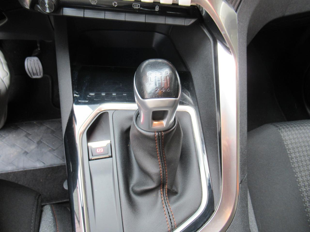 Peugeot 3008 BlueHDi 130 S&S Allure VIRTUAL COKPIT