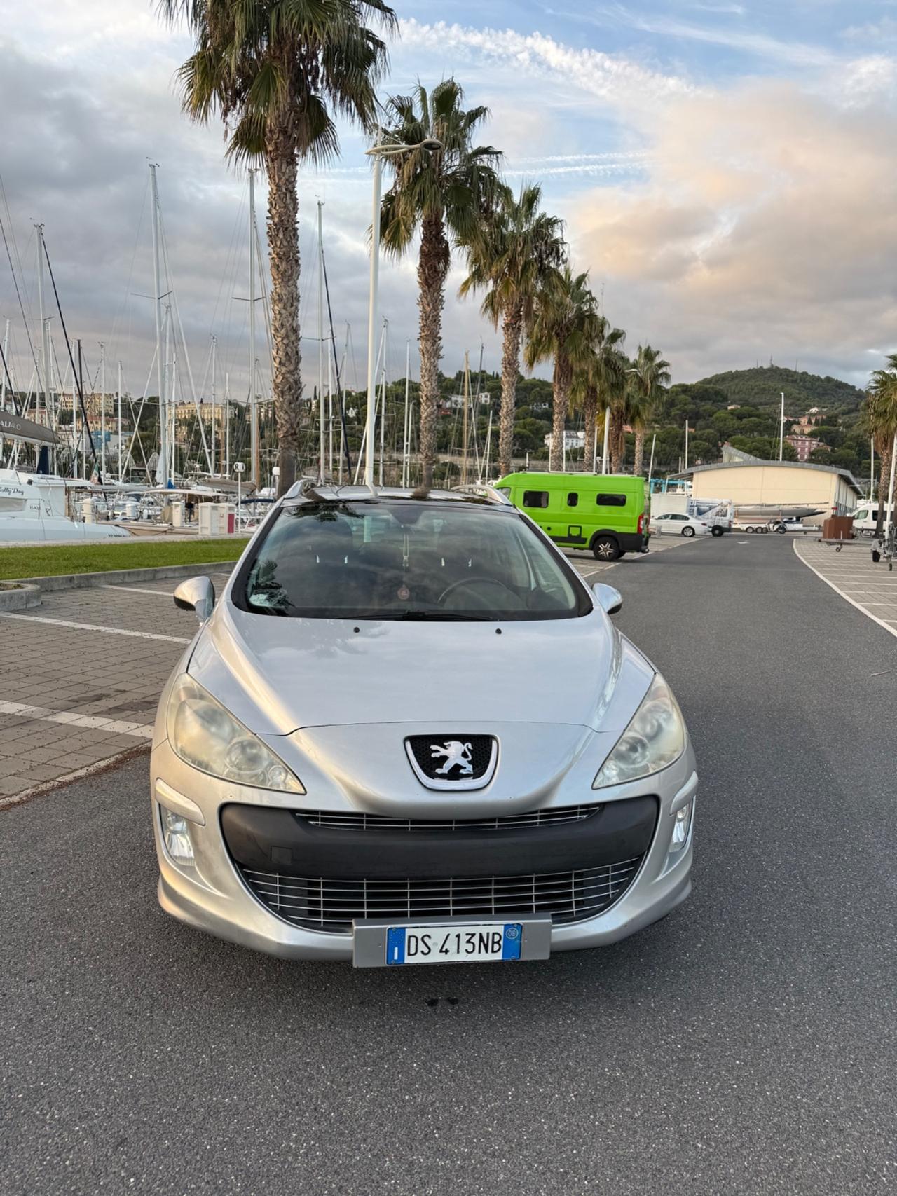 Peugeot 308 1.6 HDi 110CV 5p. Féline (6 Marce)