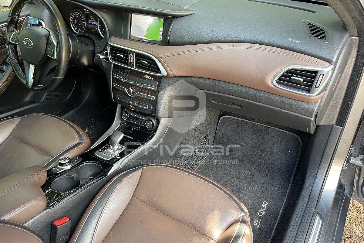 INFINITI QX30 2.2 diesel DCT AWD Premium Tech
