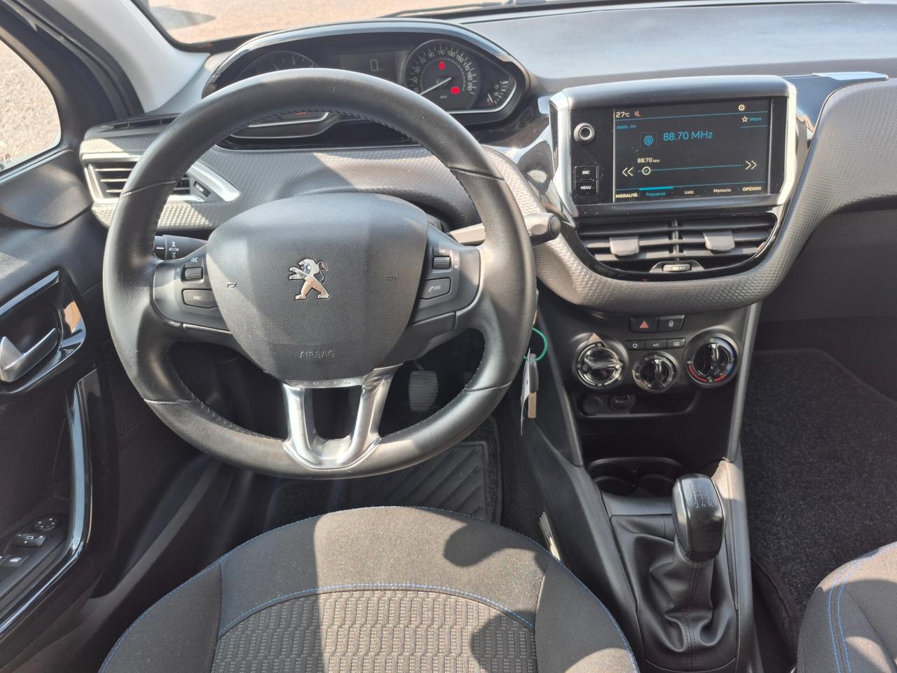 Peugeot 208 BlueHDi 100 S&S 5 porte Signature