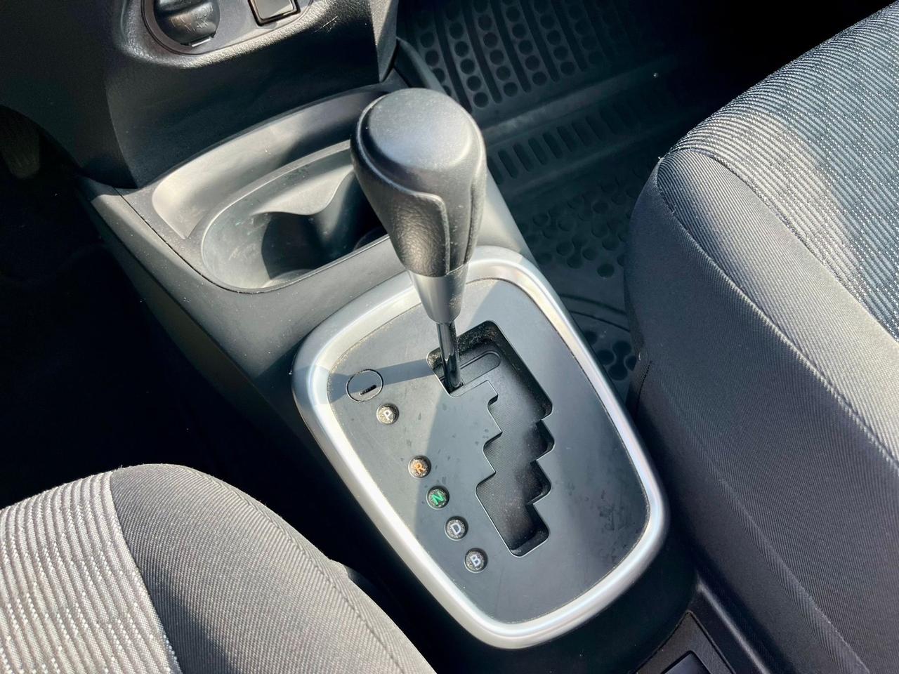 Toyota Yaris 1.5h 2015 61.000km pari al nuovo