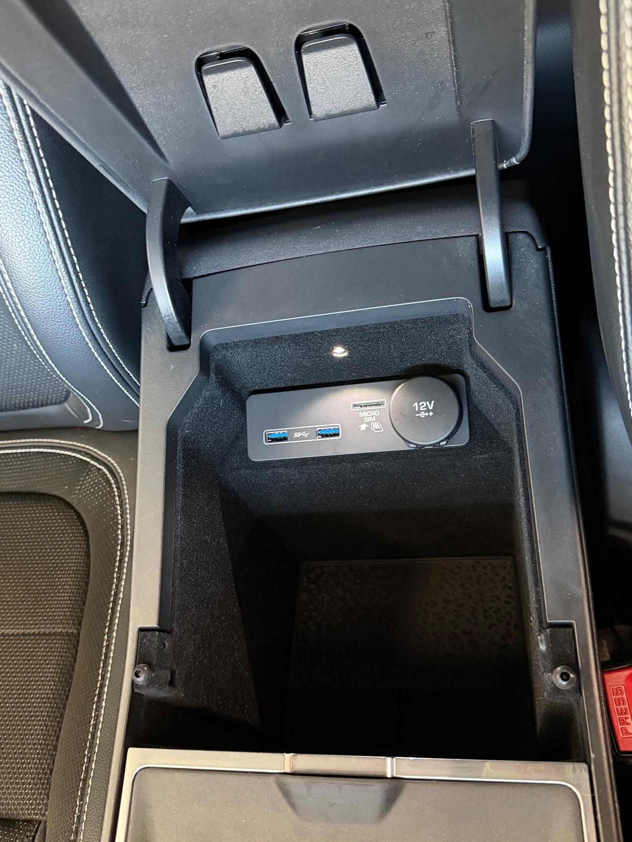 Jaguar E-Pace 2.0D 150 CV AWD aut. R-Dynamic S