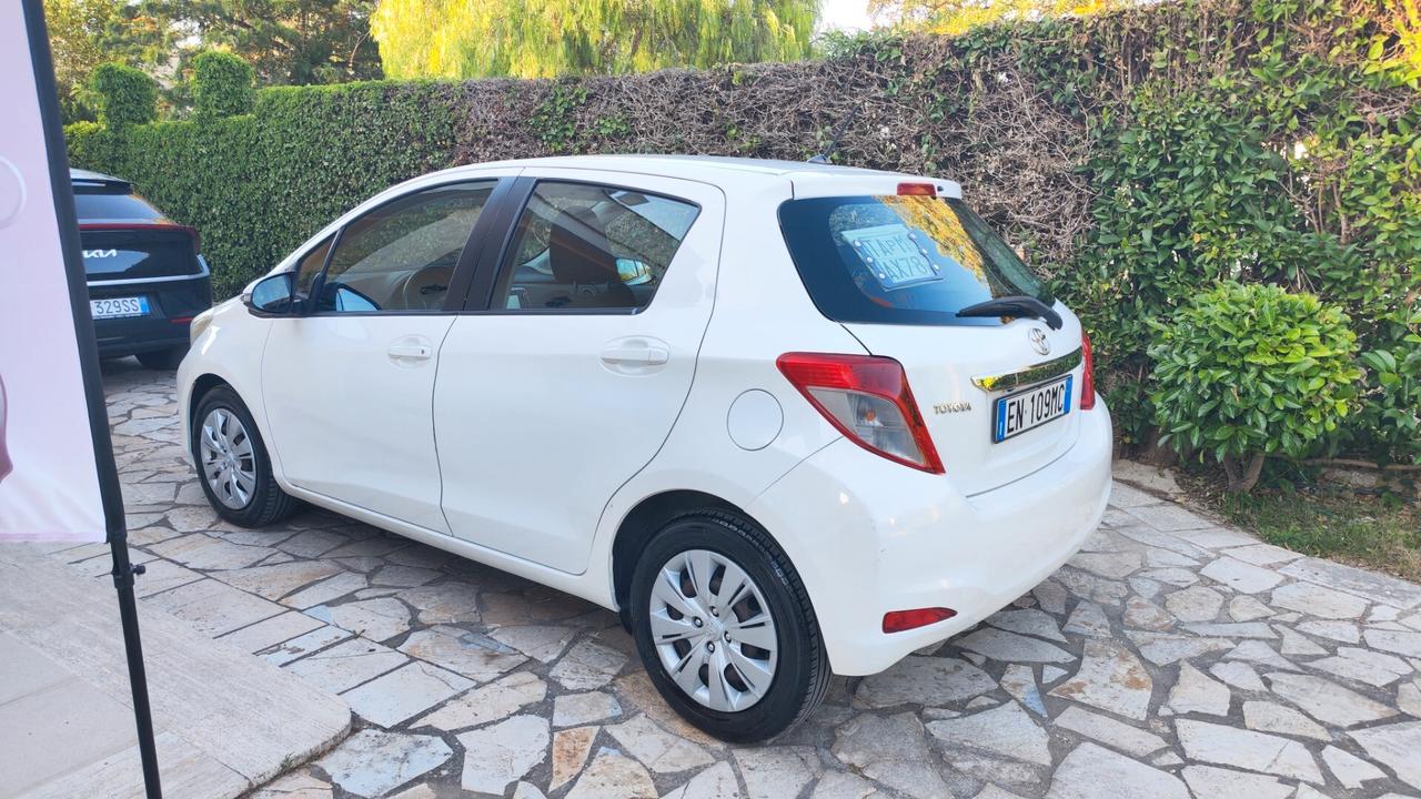 Toyota Yaris 1.4 D-4D 5 porte Lounge