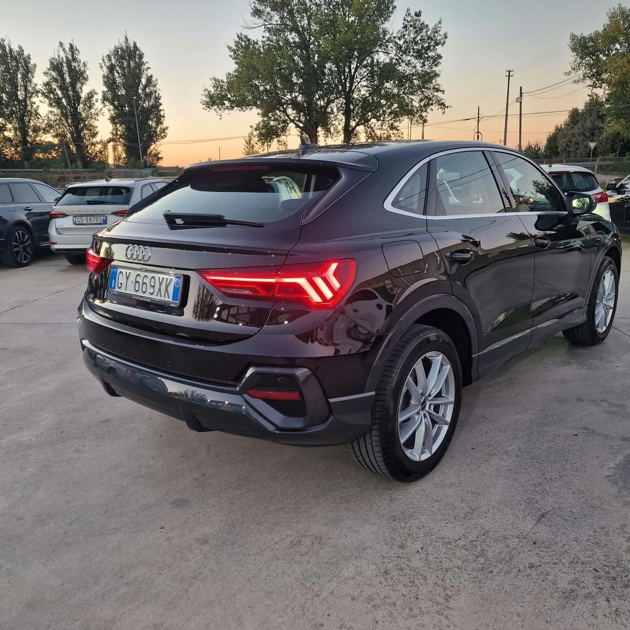 Audi Q3 SPB 35 TFSI Business Plus DA VETRINA