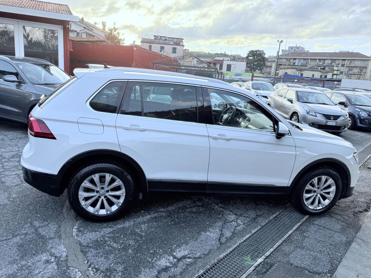 Tiguan 2.0 TDI-4x4-UNIPRO/TAGLIANDI CERTIFICATI