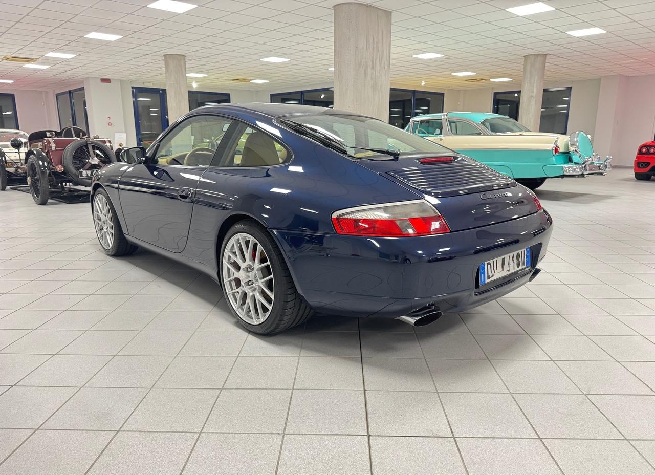 Porsche 996 Carrera