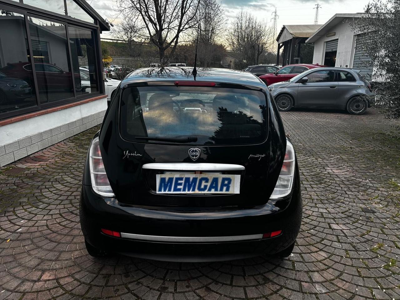 Lancia Ypsilon 1.3 MJT 75 CV Platino IDONEA PER NEOPATENTATI PERMUTABILE
