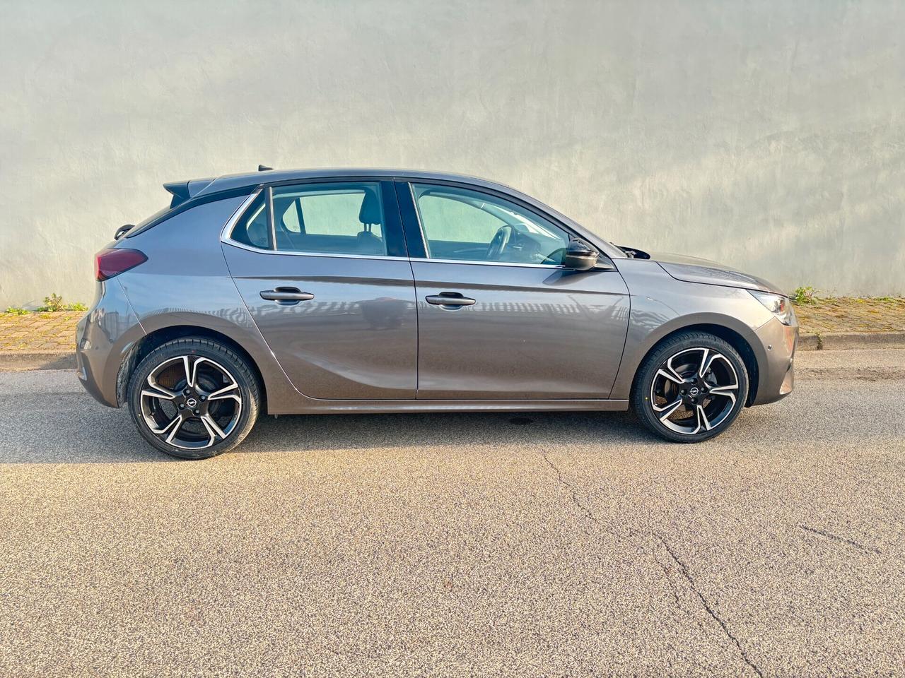 Opel Corsa 1.2 Elegance