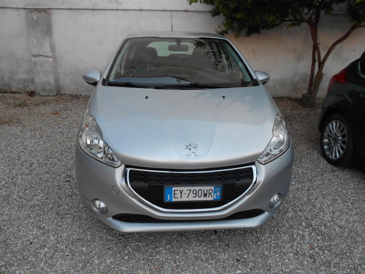 Peugeot 208 1.4 HDi 68 CV 5 porte Active