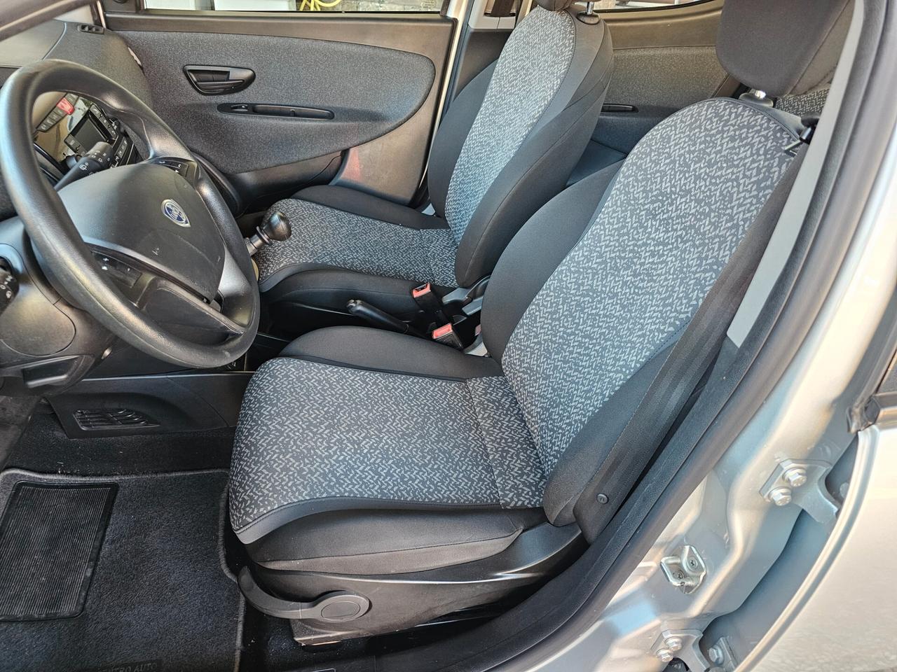 Lancia Ypsilon 1.2 69 CV 5 porte S&S Elefantino Blu