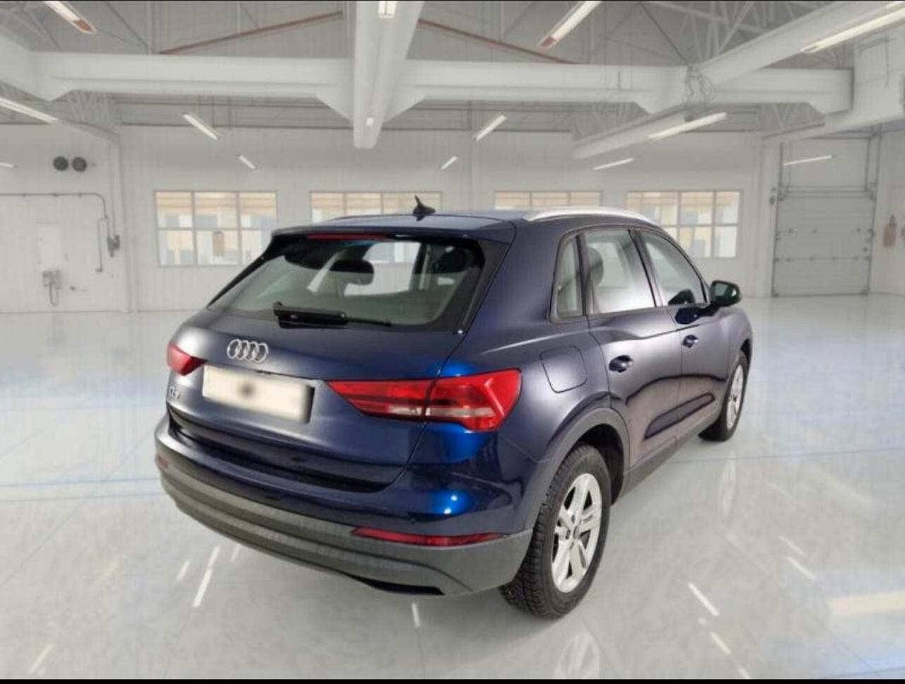 Audi Q3 35 TDI S tronic Business 2021