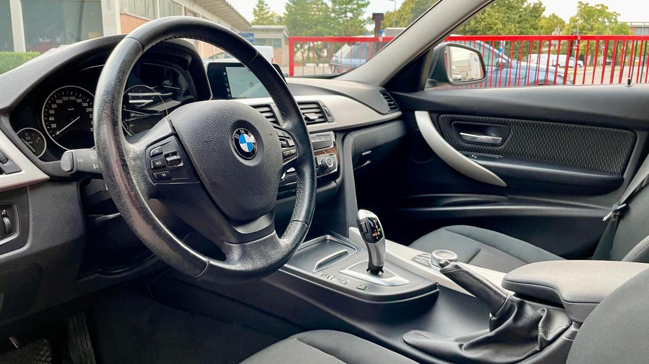 BMW 318D 2.0 TOURING ADVANTAGE 150CV - FULL LED