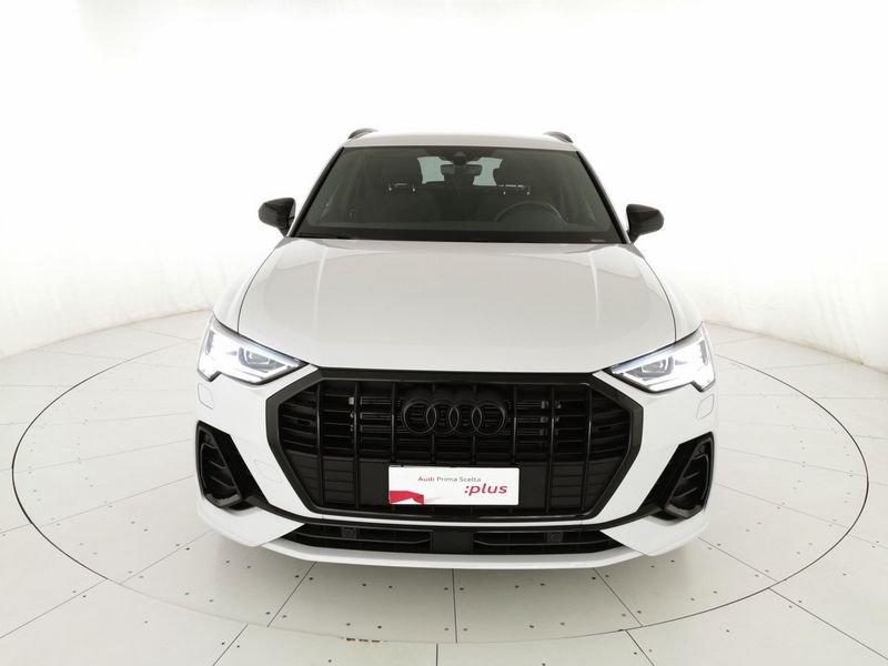 Audi Q3 35 1.5 tfsi Identity Black s-tronic