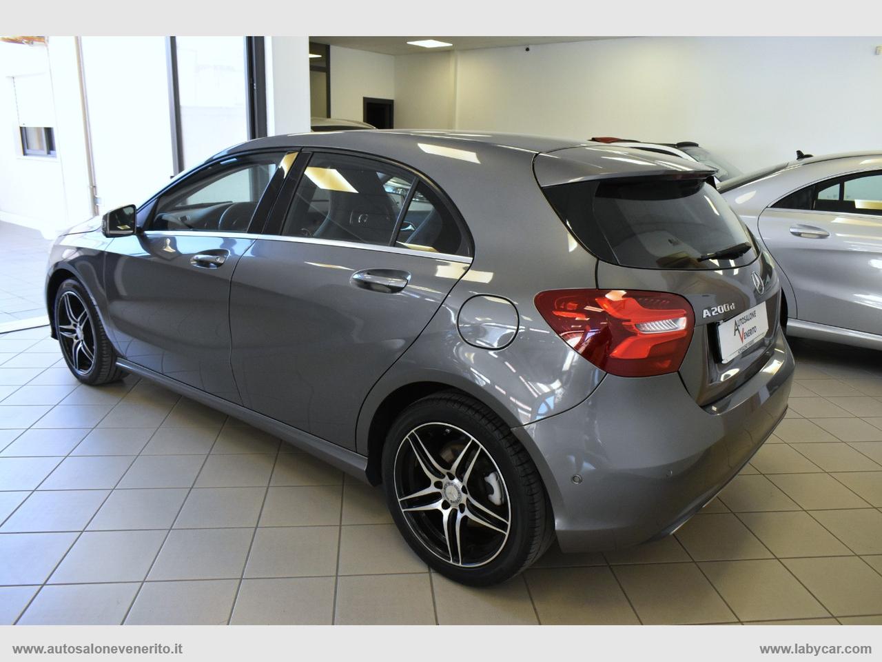 MERCEDES-BENZ A 200 d Automatic Premium