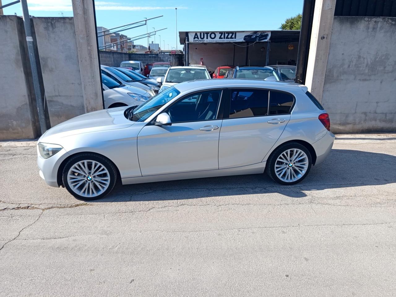Bmw 116d 5p. Urban