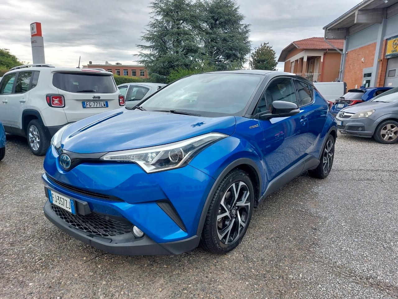 Toyota C-HR 1.8 Hybrid E-CVT Lounge 52000KM STUPENDA