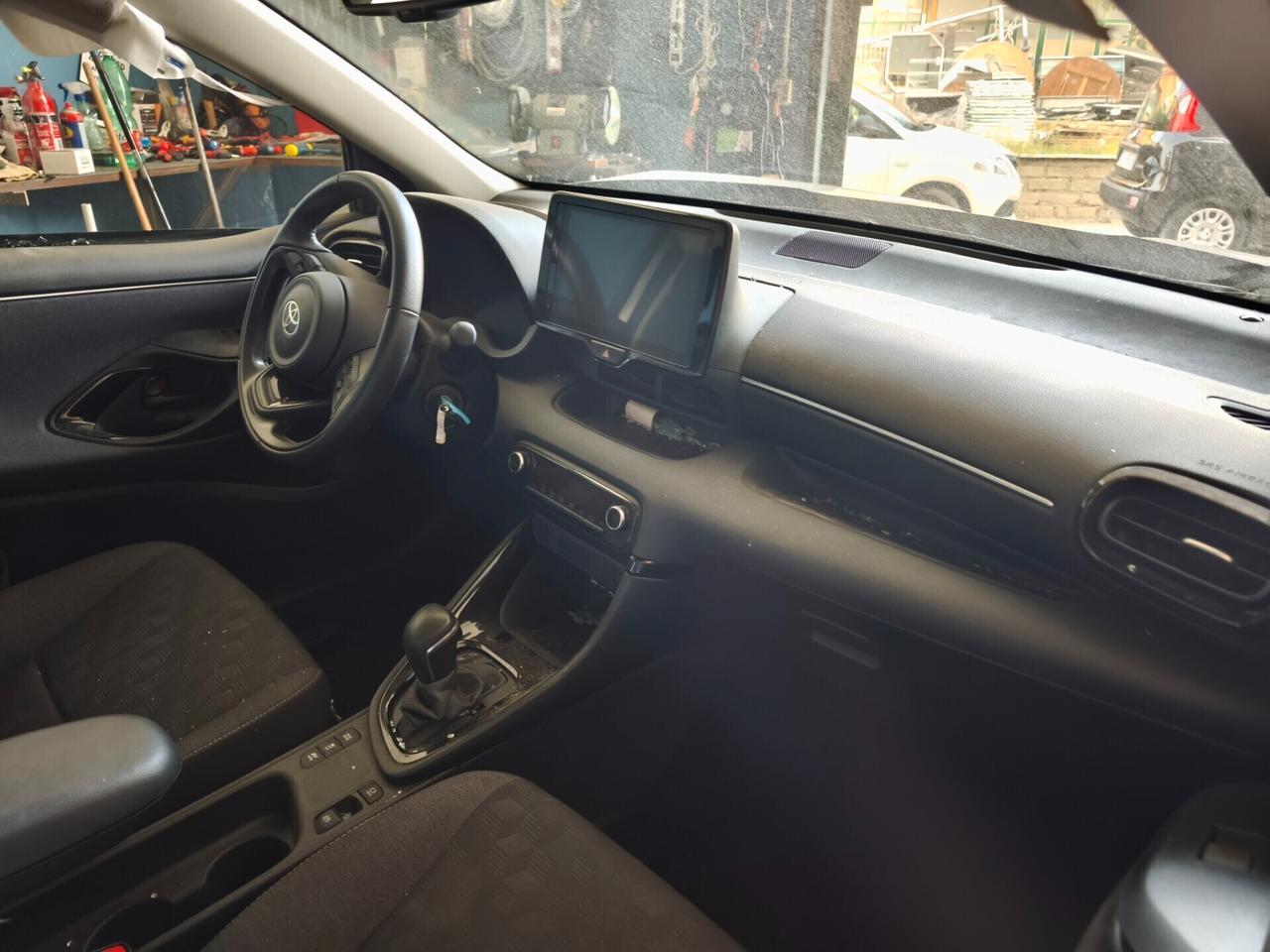 Toyota Yaris 1.5 Hybrid 5 porte Trend INCIDENTATA