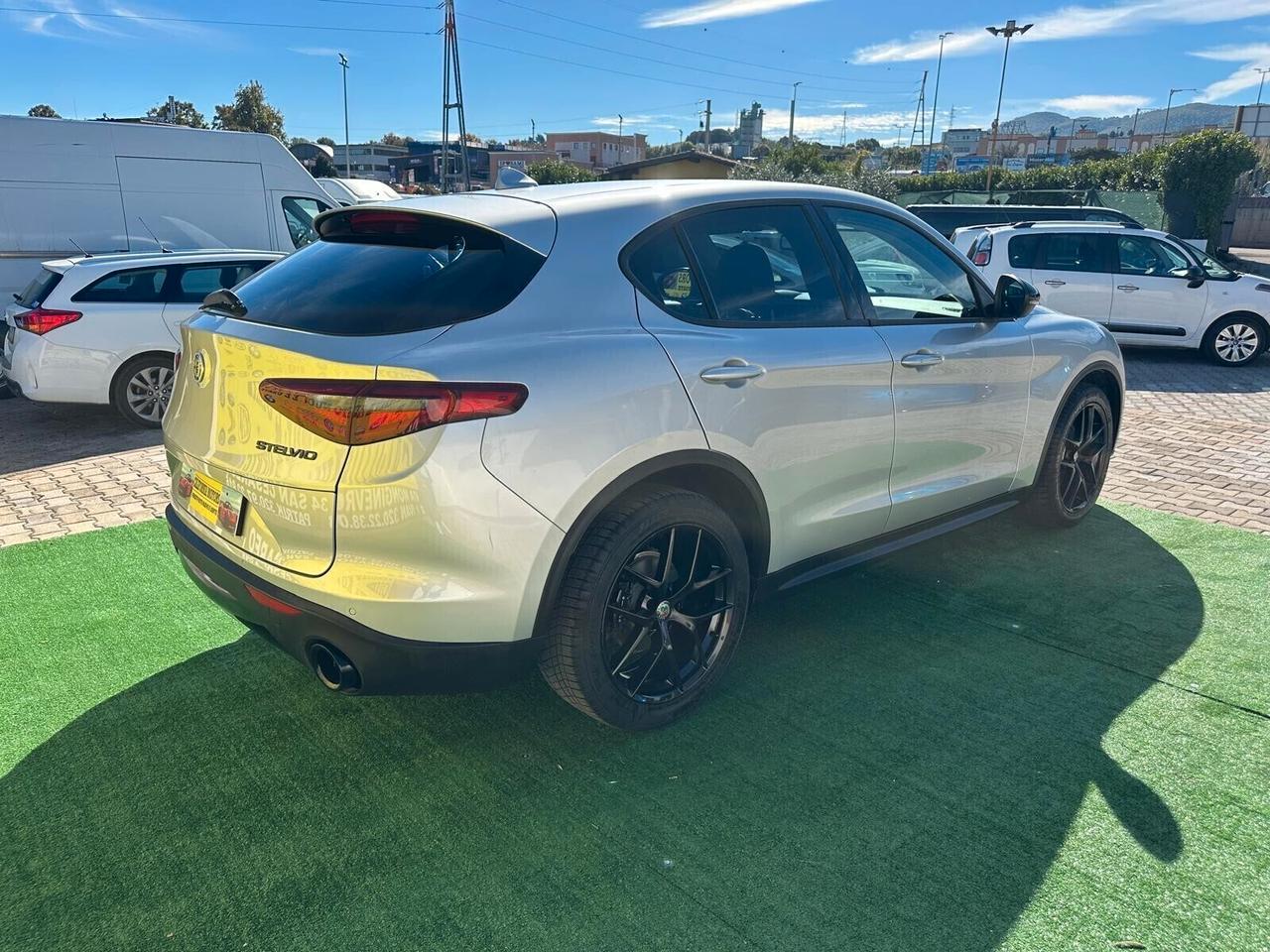 Alfa Romeo Stelvio 2.2 Turbodiesel 190 CV AT8 RWD Super