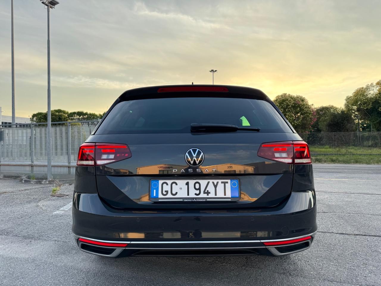 VOLKSWAGEN PASSAT 2.0 Tdi Evo EXECUTIVE - Led 17