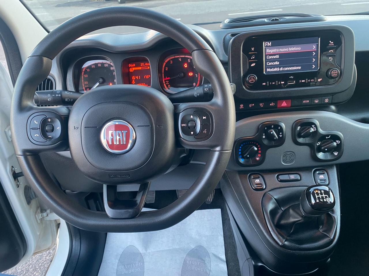 FIAT Panda 1.0 Firefly hybrid 5POSTI RadioBT