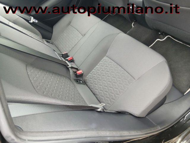 TOYOTA Corolla Touring Sports 1.8 Hybrid Business Tech