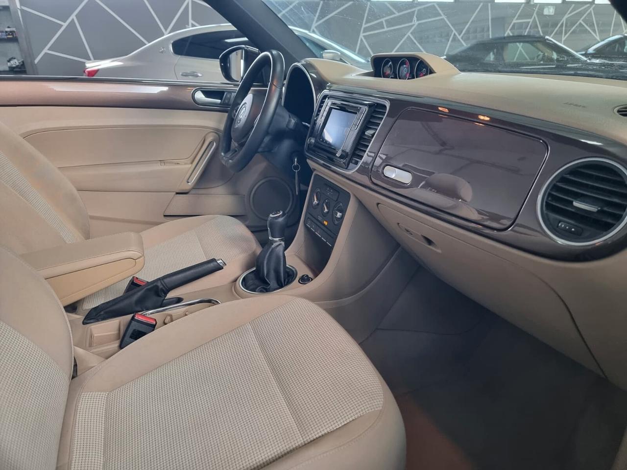 Volkswagen Maggiolino Cabrio 2.0 TDI Design NEOPATENTATI