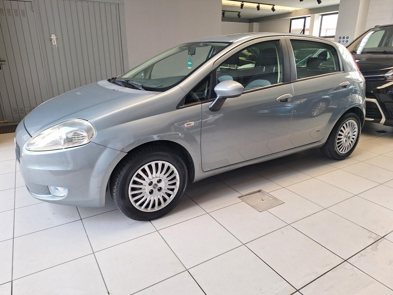 Fiat Grande Punto Grande Punto 1.4 3 porte Dynamic *PIENO OMAGGIO*