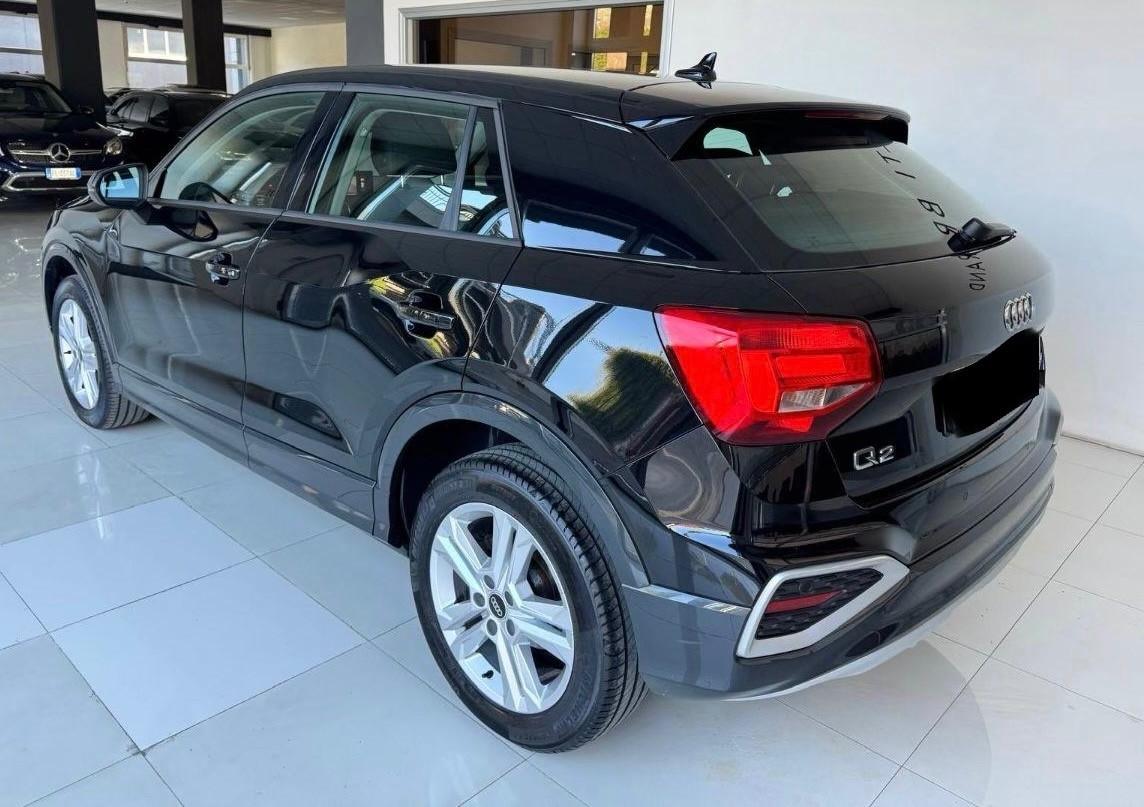 Audi Q2 30 TFSI Identity Black
