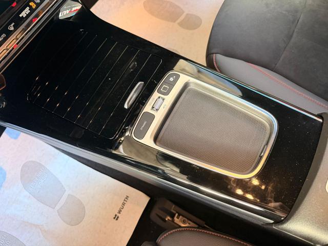 MERCEDES-BENZ A 200 Automatic AMG Line Premium