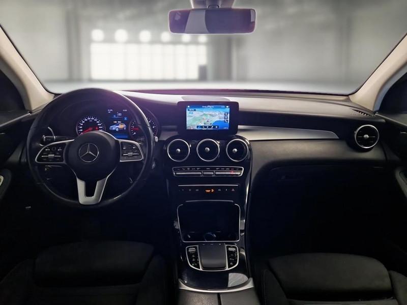MERCEDES-BENZ 220 d 4Matic Business Extra aut.