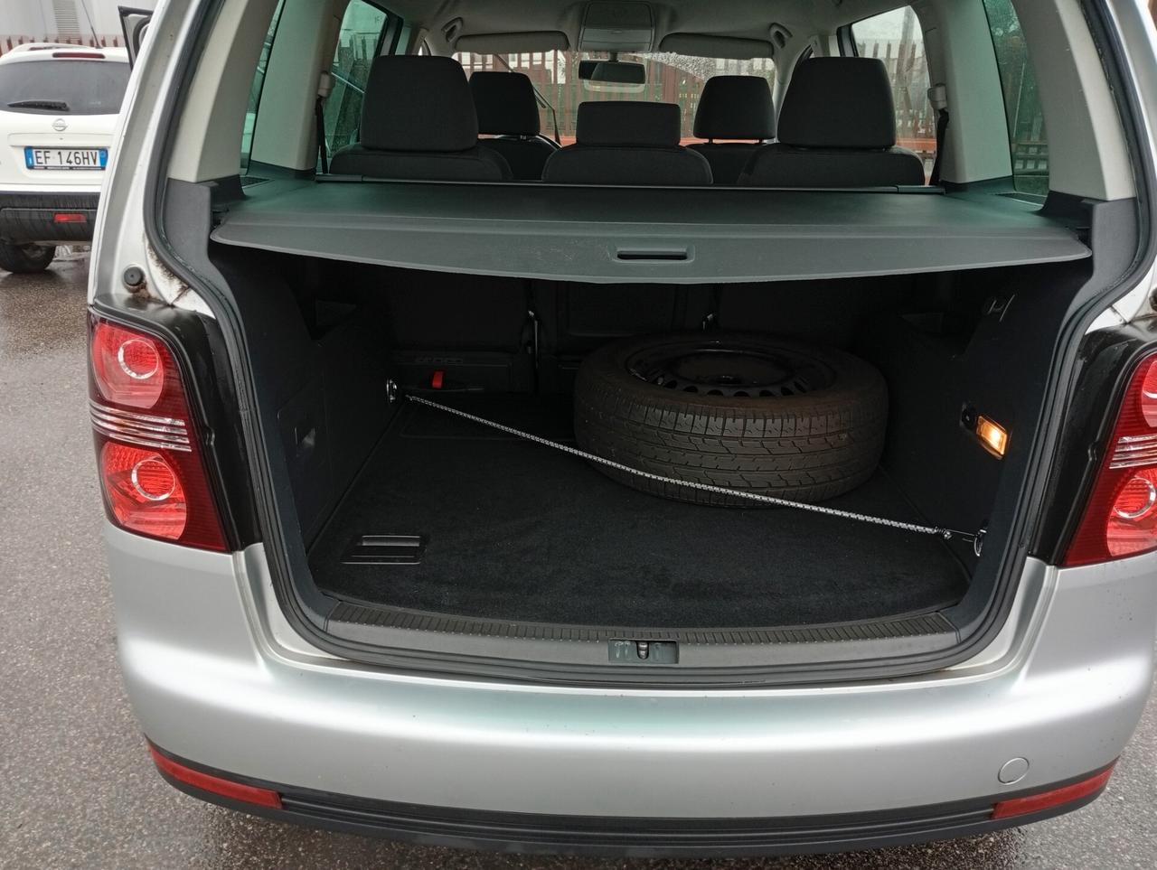 Volkswagen Touran 1.6 Trendline Bifuel G