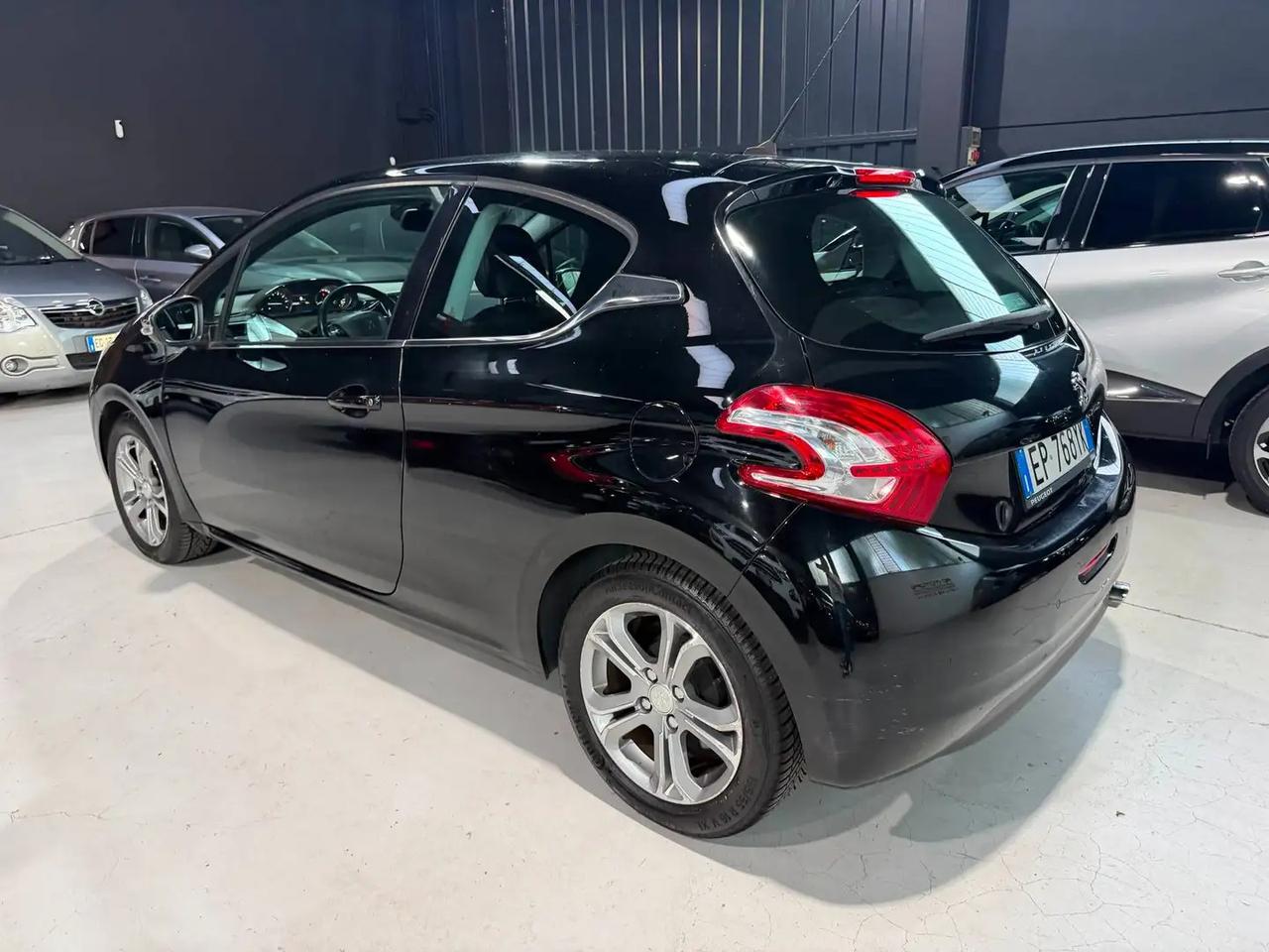 Peugeot 208 5p 1.2 vti 12v Access