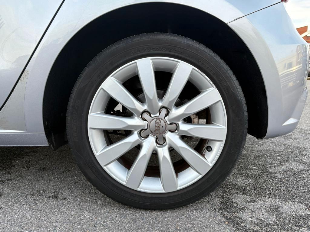 Audi A1 Sportback 1.4 tdi Sport 90 CV s-tronic ADATTA NEOPATENTATI