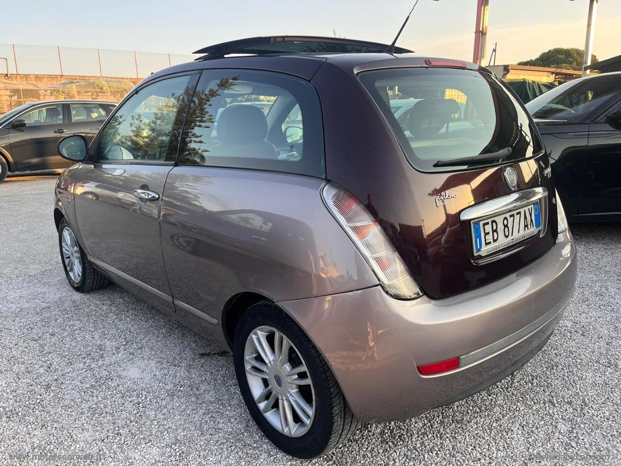 LANCIA Ypsilon 1.3 MJT 75 CV Platino