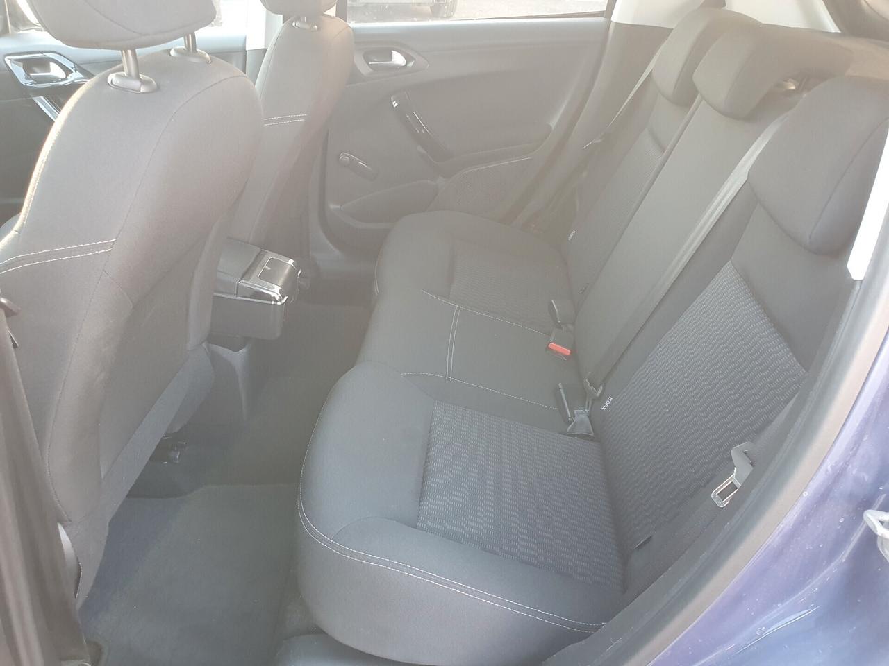 Peugeot 208 1.6hdi Allure neopatent 2016