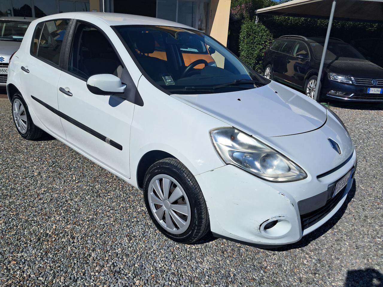 Renault Clio 1.2 16V 5 porte Dynamique