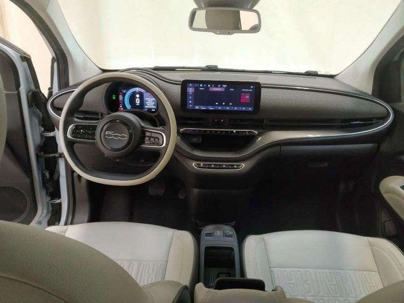 FIAT 500 500e 42 kWh La Prima