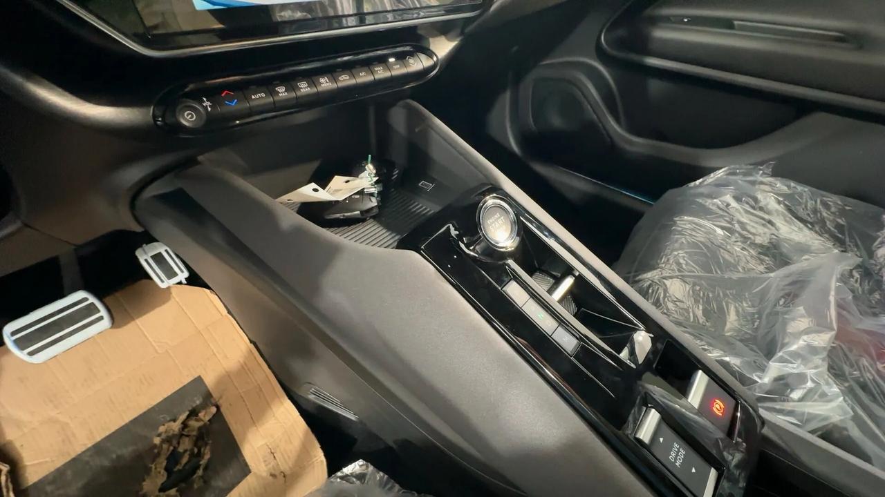 Alfa Romeo Junior 1.2 136 CV Hybrid eDCT6 Speciale