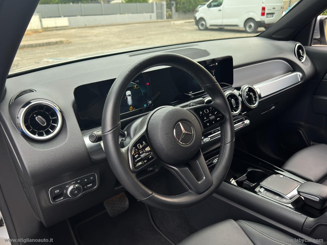 MERCEDES-BENZ GLB 220 d Automatic 4Matic Sport