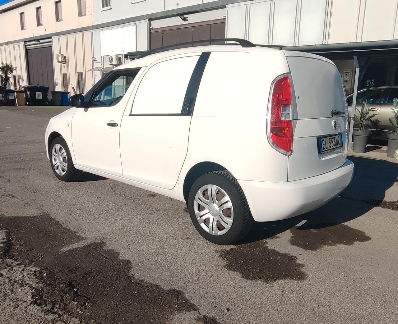 Skoda Praktik 1.6 tdi 90 cv - PREZZO PIU' IVA