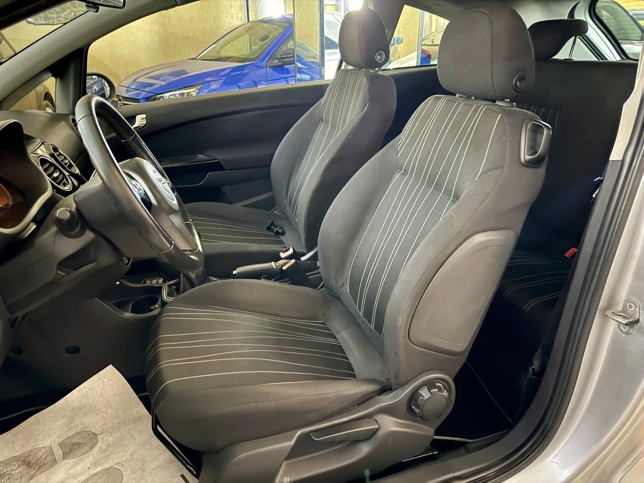 Opel Corsa 1.2 3 porte Edition