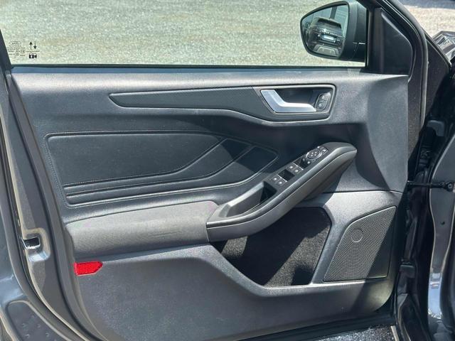 FORD Focus 1.0 EcoBoost Hybrid 125 CV SW ST-Line