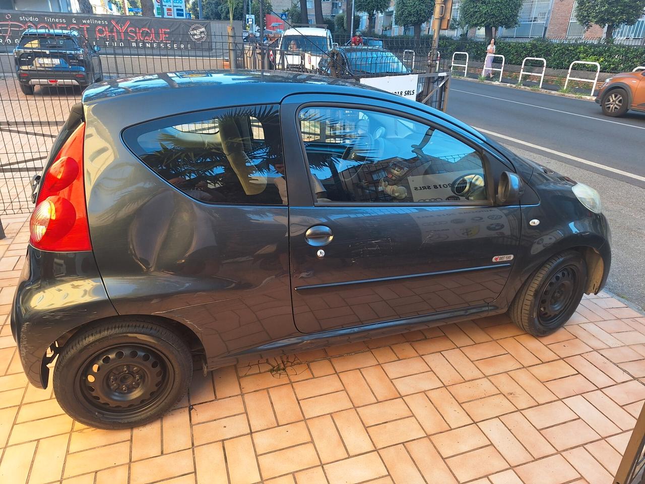 Peugeot 107 1.0 68CV 3p. Sweet Years