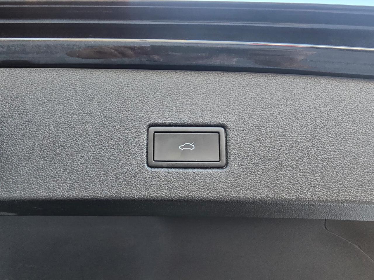 Volkswagen T-Roc 2.0 TDI SCR 150 CV DSG R-Line